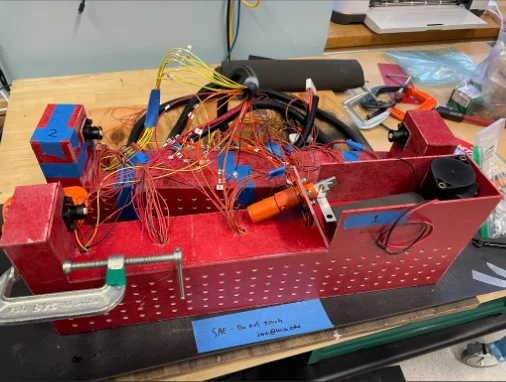 Assembly of Enepaq modules within insulation