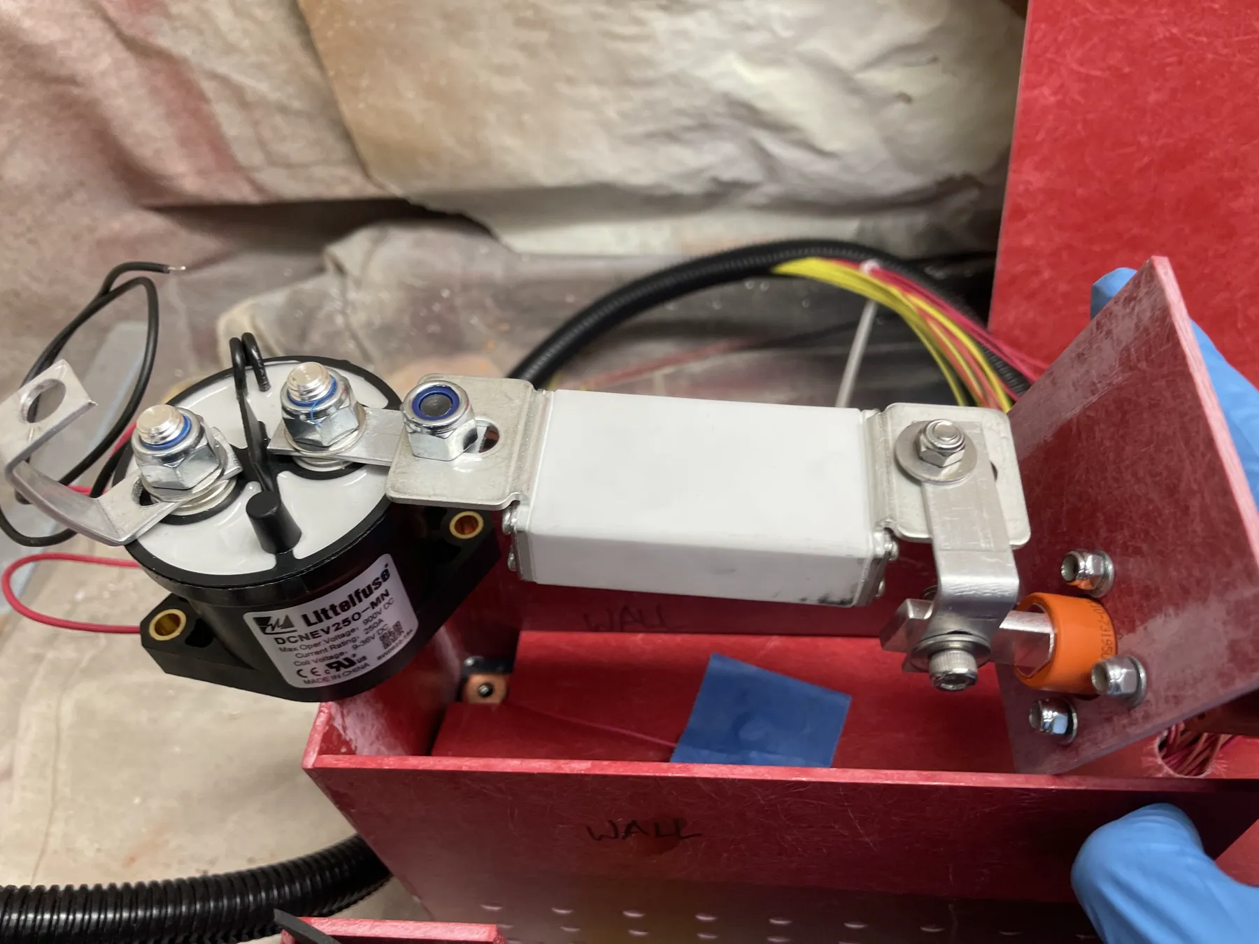Assembly of Enepaq modules within insulation